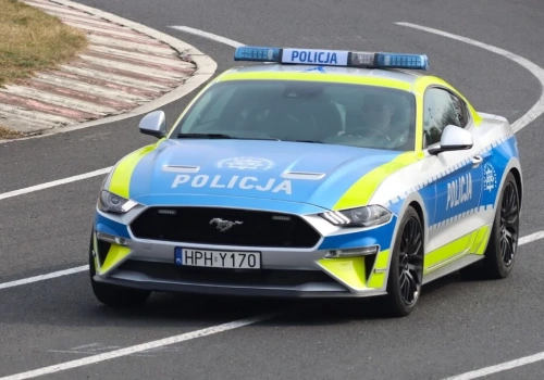 Zatrzymany pod Ciechanowem Mustang oficjalnie w służbie mazowieckiej policji