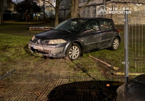 Pijany Ukrainiec wjechał w ogrodzenie żłobka w Wawrze. Miał około 3 promili alkoholu