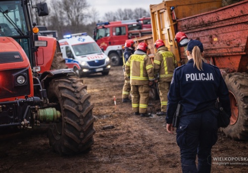 Tragiczny wypadek w gospodarstwie! 71-latek zginął podczas prac polowych
