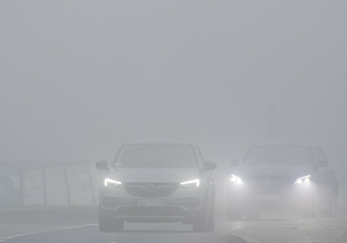 IMGW ostrzega: Niebezpiecznie w jednym regionie. Wydano alerty