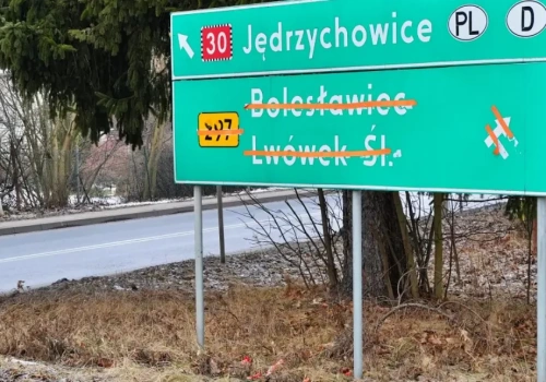 Droga do Bolesławca zamknięta. Kluczowy odcinek DW 297 znów wyłączony z ruchu