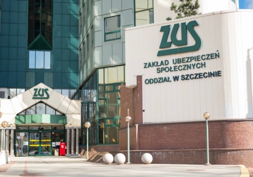 Budynki ZUS mają swój odrębny styl. Kwoty za gmachy też robią wrażenie