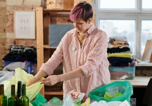 Nie wyrzucaj dziurawych skarpetek dziecka. Kara może wynieść nawet 5 tys. zł