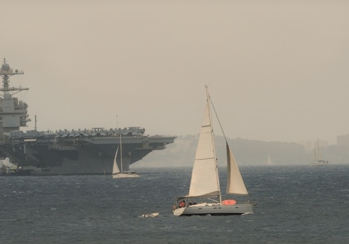 Amerykański lotniskowiec USS Gerald R. Ford zostaje pożarem na pokładzie podczas 18. dnia wojny z Iranem