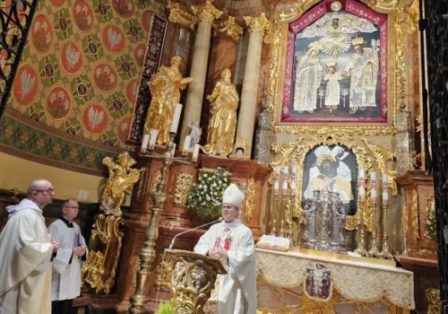 Kulty św. Józefa i obrazu Świętej Rodziny. Nabożeństwo trwa od czterech wieków w Kaliszu