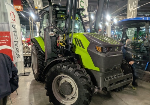 Ciągnik Zoomlion RN904 – coraz ładniej i wciąż tanio, ale z mocnym zgrzytem
