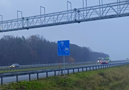 Nowy odcinkowy pomiar prędkości na A4. Kierowcy utkną na jednym pasie