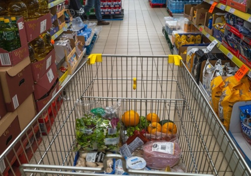 Zakupy na Wielkanoc 2026 inaczej niż dotychczas. Polacy mogą wyjść rozczarowani