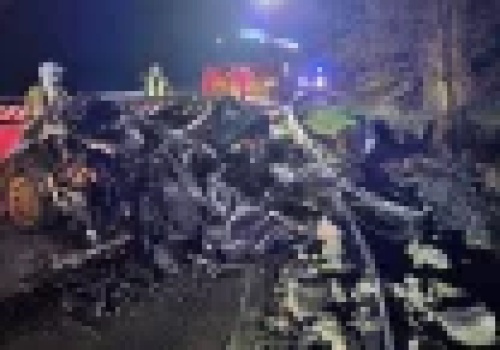 Wypadek w gminie Bojanowo. Samochód rozerwany na kawałki. Nie żyje 19-latek