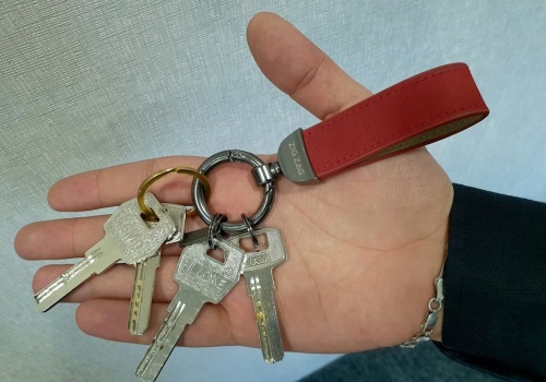 Koniec z 3-letnim czekaniem na odzyskanie własnego mieszkania. Może uda się też odciąć dzikim lokatorom media