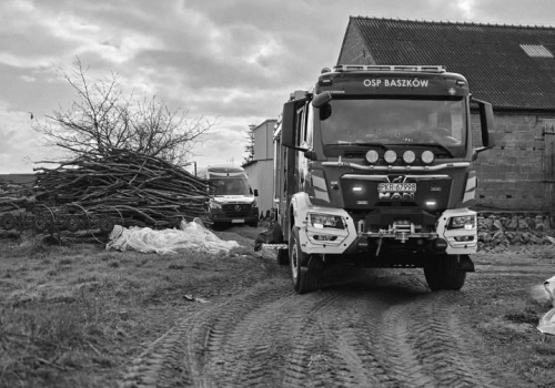 Tragiczny wypadek w gospodarstwie. Rolnik wciągnięty przez maszynę