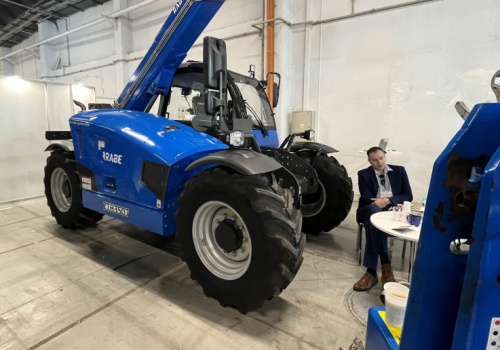 Będą ładowarki teleskopowe marki Rabe. Jedną z nich widzieliśmy na Agrotechu