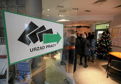 Signify zwalnia w Pile 295 osób. Firma: 