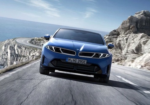 Najbardziej przełomowe BMW serii 3 wchodzi do gry. Na razie jako elektryczny sedan