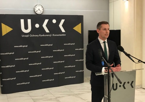 Uczelnie surowo ukarane przez UOKiK. Studenci odzyskają pieniądze