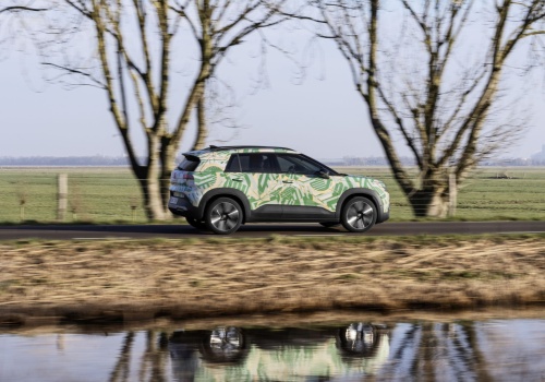 Nowy SUV na prąd z Niemiec. ID. Cross zmierza na drogi