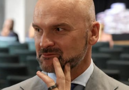 Tajemnicze spotkanie z prezydentem Nawrockim i pytanie o polityczne ambicje Rafała Brzoski