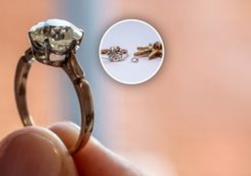 Znalezione na gruzowisku, trafią na licytację. Są warte fortunę