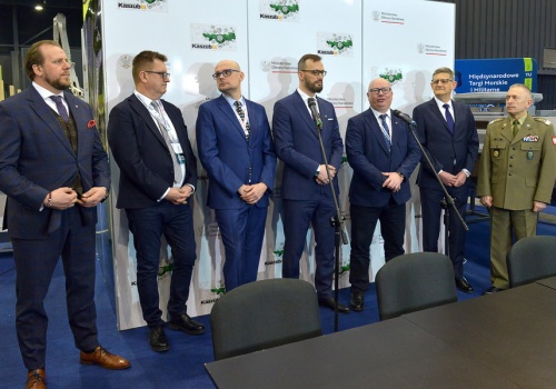 Politechnika Gdańska, Akademia Górniczo-Hutnicza i PGZ Stocznia Wojenna na rzecz autonomicznych dronów podwodnych