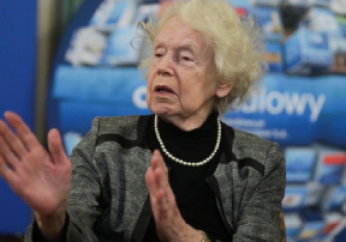 Prof. Ewa Chojecka laureatką Nagrody im. Gieysztora