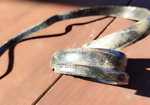 Spiralna zdobiona bransoleta z epoki brązu odnaleziona na Jurze! (GALERIA)