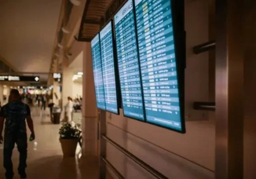 ALERT: Burza Therese uderza. Zamknięte porty, odwołane loty