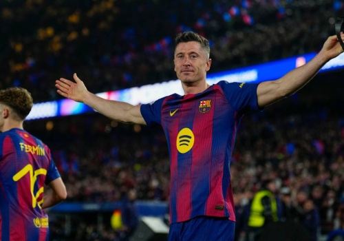 Dziewięć goli w meczu Barcelony! Przełamanie Lewandowskiego, awaryjne wejście Szczęsnego