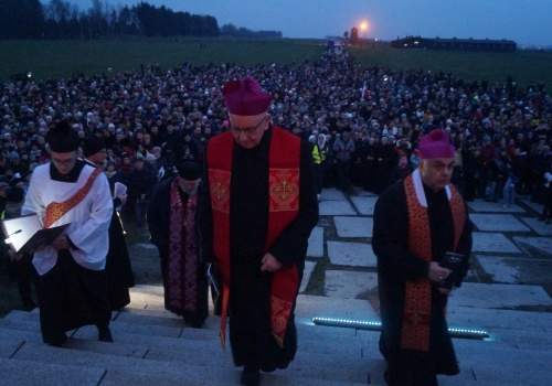 Majdanek znów zgromadzi tłumy. Wyjątkowa Droga Krzyżowa na terenie byłego obozu