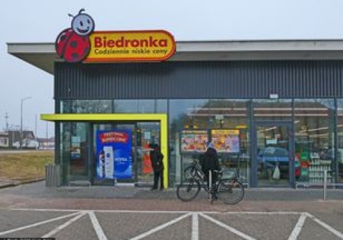 Biedronka ogłosiła, ile otworzy nowych sklepów w Polsce i Słowacji