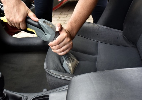 To nie fanaberia, a obowiązek. Kiedy prać tapicerkę auta i ile to naprawdę kosztuje?