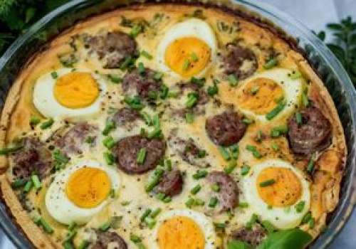 Prosta tarta na Wielkanoc. Smakuje obłędnie i ozdabia świąteczny stół