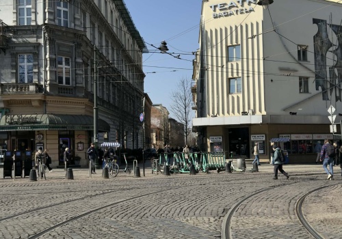 Przetarg na przebudowę torowiska koło Bagateli się przeciąga. Co dalej z kluczową inwestycją w centrum Krakowa?