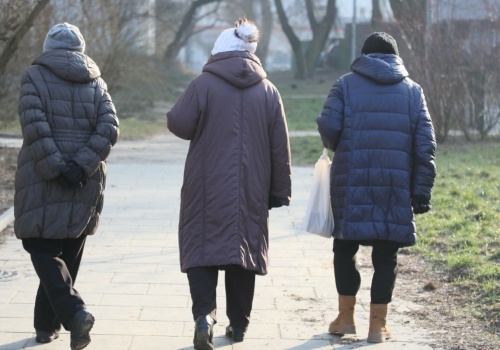 Koniec bonu senioralnego, jest alternatywa. Od 1 stycznia 2027 nowa forma wsparcia dla seniorów