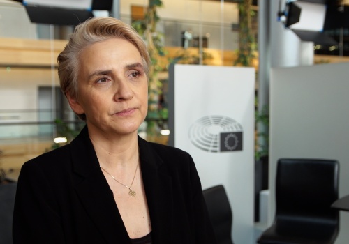 UE szuka sposobu na kryzys mieszkaniowy. Rozwiązaniem mają być preferencyjne kredyty i więcej mieszkań społecznych