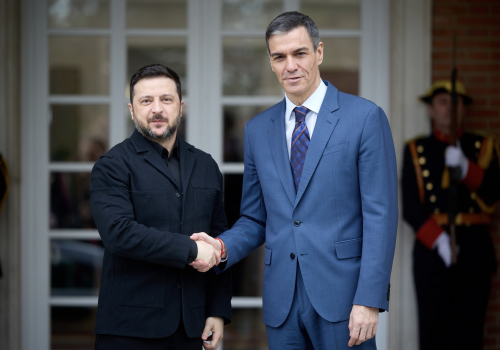 Zełenski odwiedza Madryt, a Sanchez mówi: 