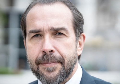 Słyszę płacz Ukraińców. Rozmowa z PIOTREM ŁUKASIEWICZEM