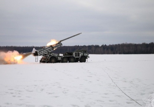 Białoruś ćwiczy z wyrzutniami Uragan i dronami