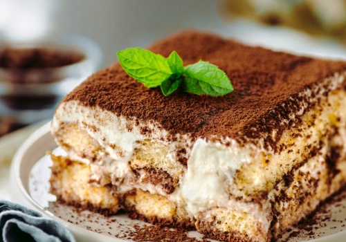 Młodsze niż mogłoby się wydawać. (Nie za długie) dzieje włoskiego tiramisù