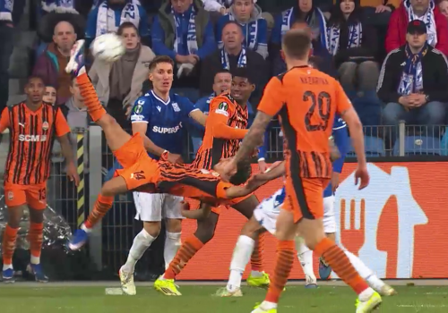 Cztery gole i przewrotka w końcówce! Tak wyglądał mecz Lecha z Szachtarem