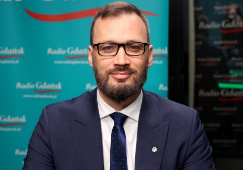 Mimo weta środki z programu SAFE wkrótce trafią do Polski. Maciej Samsonowicz: „Pieniędzy potrzebują też firmy z Pomorza”