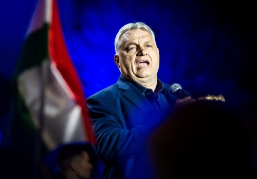 Węgry oskarżają Facebooka o ingerencję w wybory. Rzecznik Orbana wskazuje na Polaka