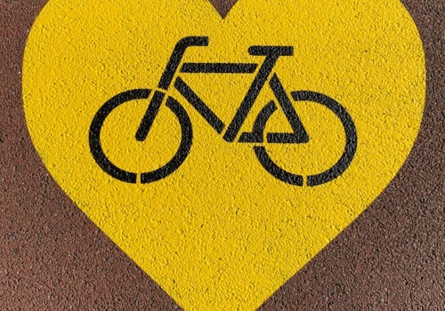 Rower zamiast auta w Radomiu – na co zwrócić uwagę przy zakupie i jak wybrać model do miasta?