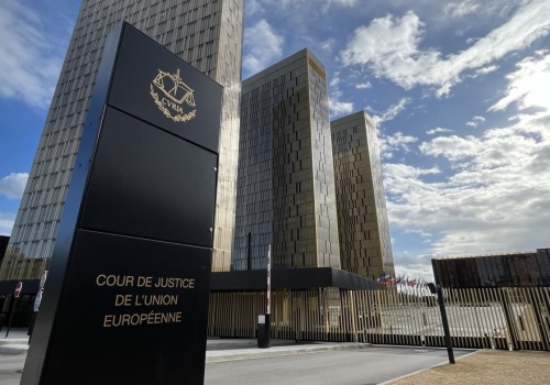 Rzecznik TSUE: Odsunięcie sędziego od spraw bez uzasadnienia narusza prawo UE. 