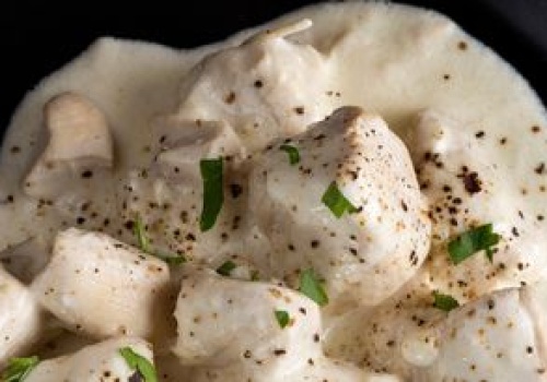 W moim domu nikt nie je czerwonego mięsa. Dlatego na Wielkanoc robię kurczaka w sosie chrzanowym