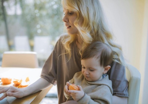 10 zawodów dla młodej mamy. Zarabiaj bez wychodzenia z domu i bądź blisko dziecka
