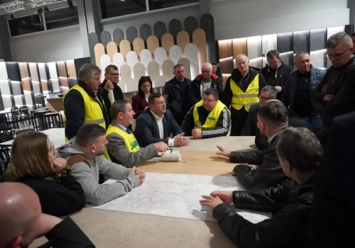 80 tys. zł za nasiona, 3 tys. zł za mocznik. Rolnik do ministra: ile mam zebrać, żeby się zwróciło?