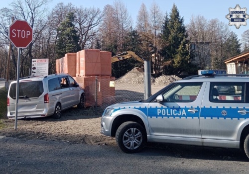 Błyskawiczna reakcja dzielnicowej z Brennej – szybka pomoc okazała się kluczowa dla poszkodowanego