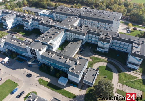 „Latawiec” stawia na słońce. Panele fotowoltaiczne mają pomóc zmniejszyć rachunki za prąd