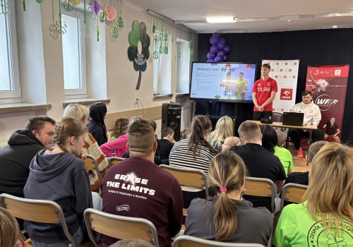 Utytułowani sportowcy z niepełnosprawnościami Filip Gaca i Łukasz Molenda gośćmi ZSS Ostrowiec