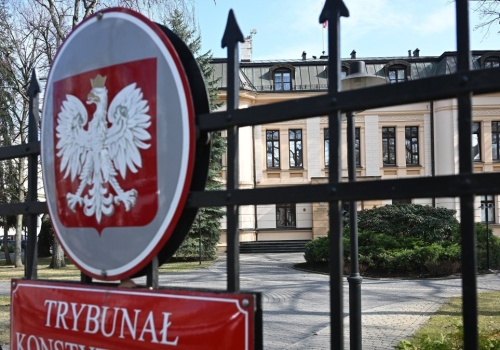 Sędziowie TK rzucają wcześniejsze zawody